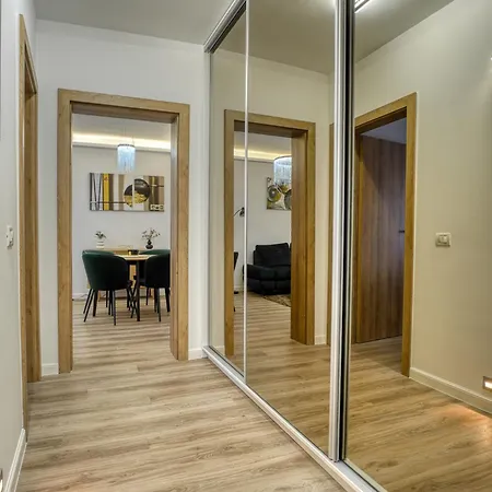 City Chic Retreat: Newly Renovated 1Br Apartment Bucharest Exterior photo