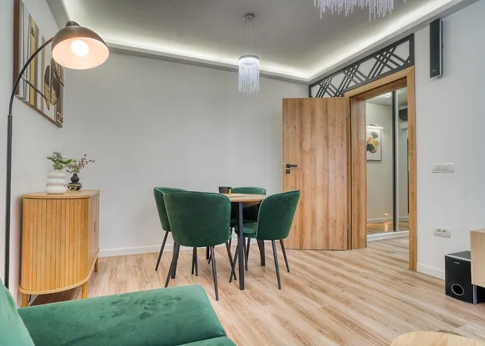 City Chic Retreat: Newly Renovated 1Br Apartment