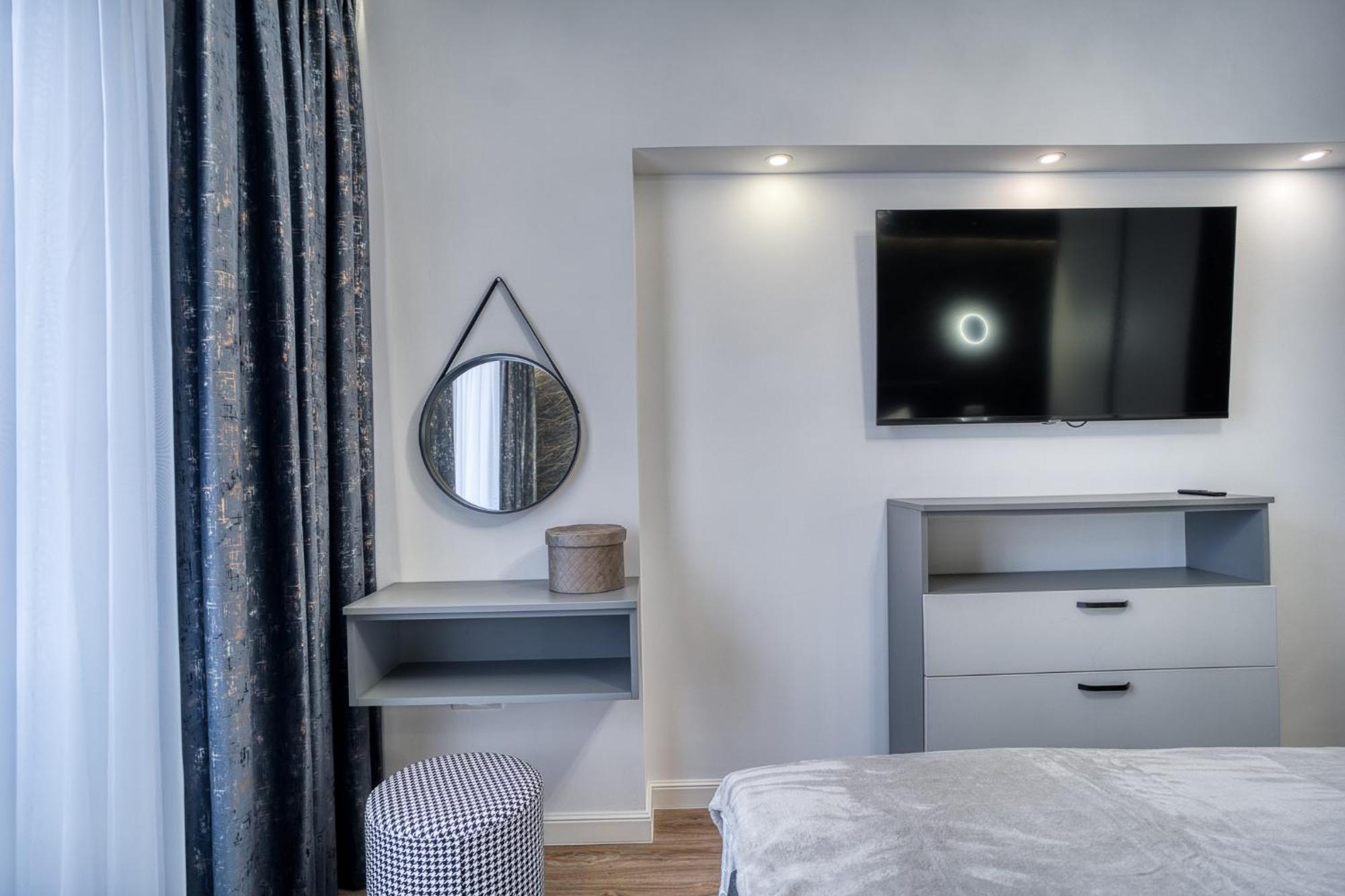 Chic Retreat: Newly Renovated 1br 布加勒斯特