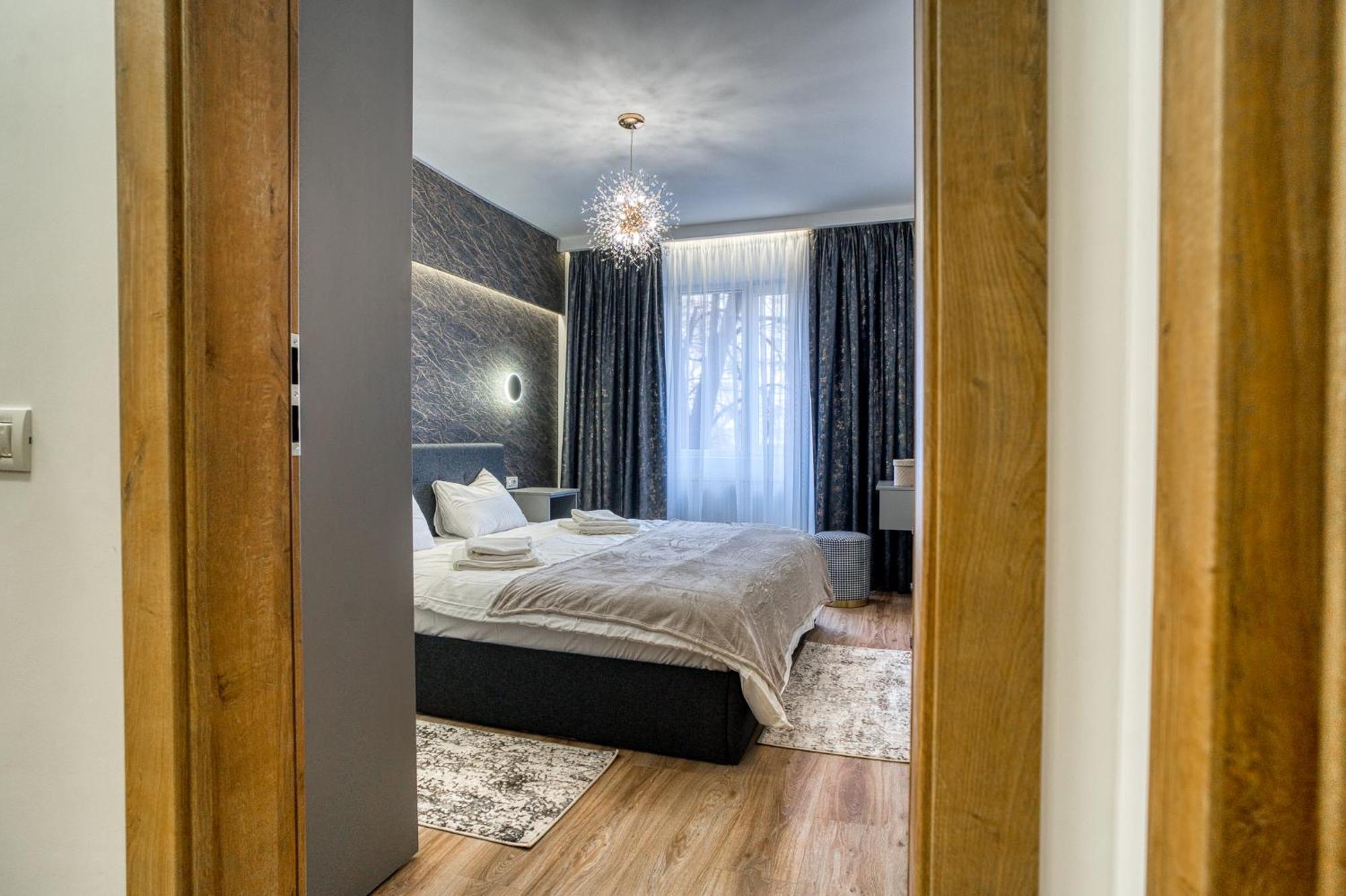 Chic Retreat: Newly Renovated 1br Apartment Bucharest
